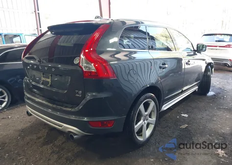 2011 Volvo Xc60 T6/T6 R-Design из США, поврежденный, VIN YV4902DZXB2223596